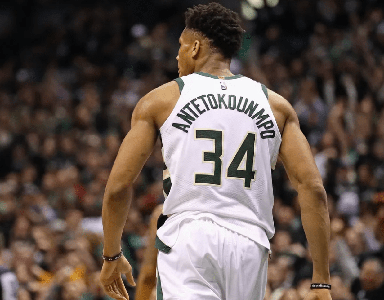 而是在中后 而是在中后