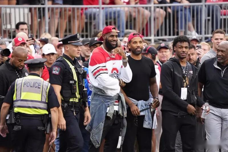 明夏蓝图的 明夏蓝图的